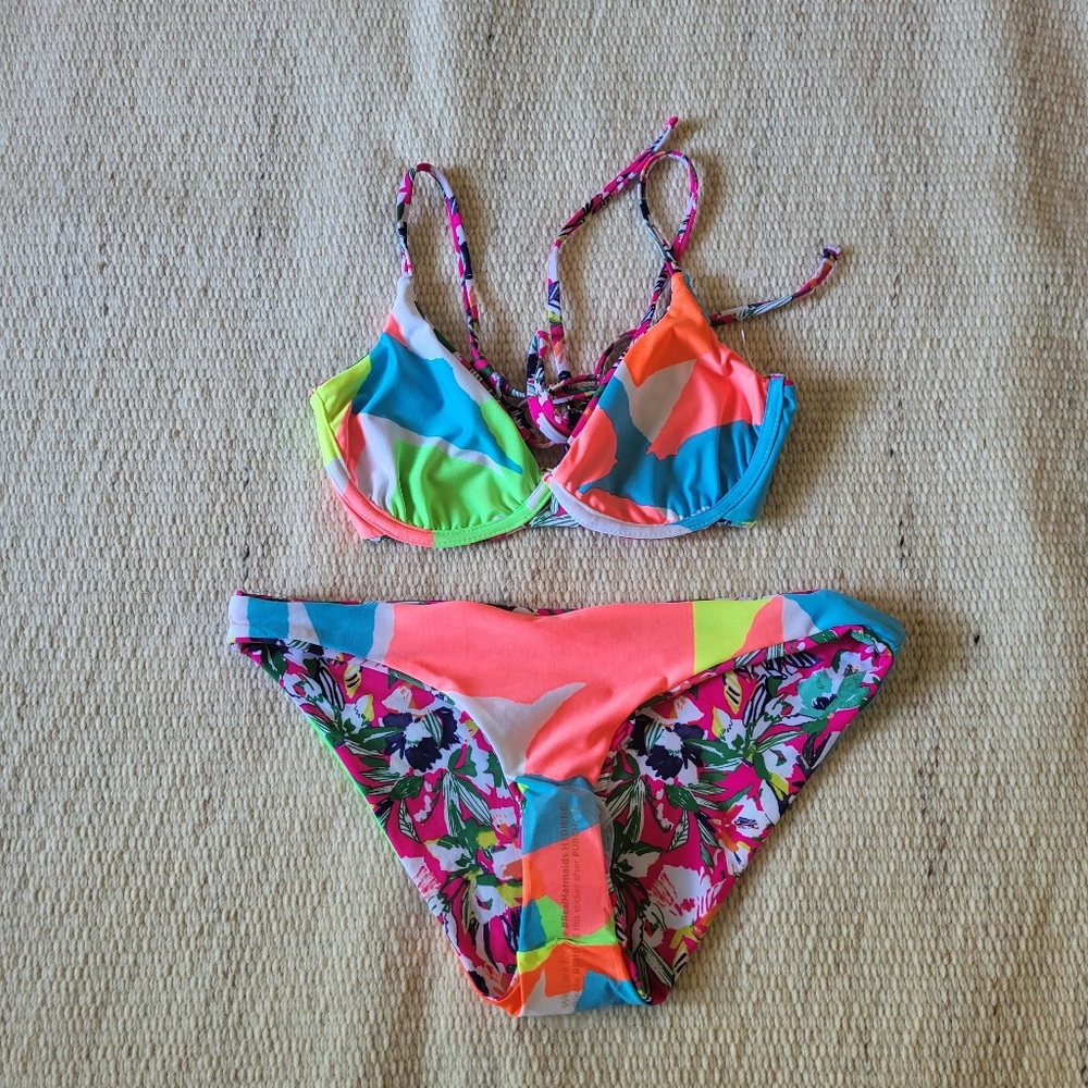 NWT Maaji Reversible Bikini Set Size Small - Picture 3 of 11